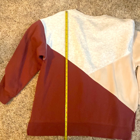 Sweatshirt - Picture 8 of 10